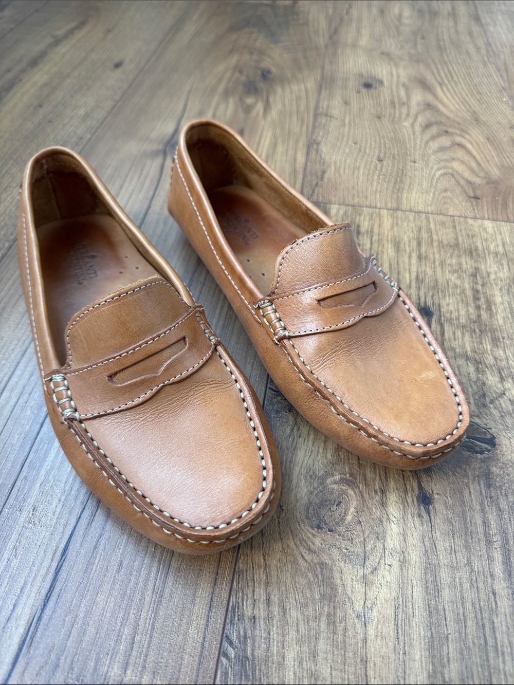 Mercanti Fiorentini women’s tan loafer, size 7